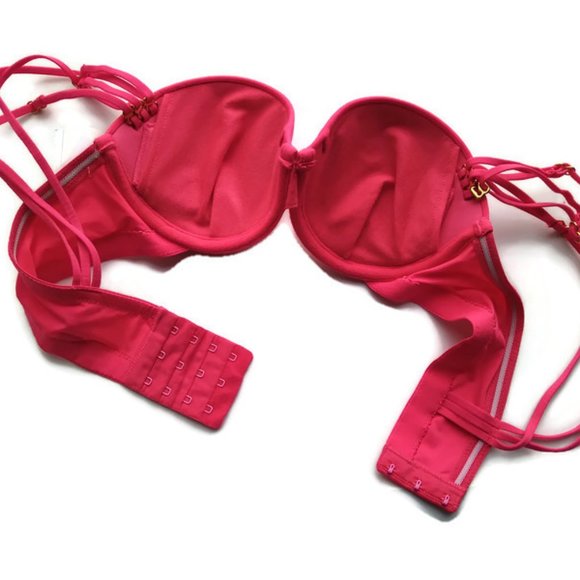 Red Bra Set w. Rearrangeable Front Straps - Picture 4 of 6